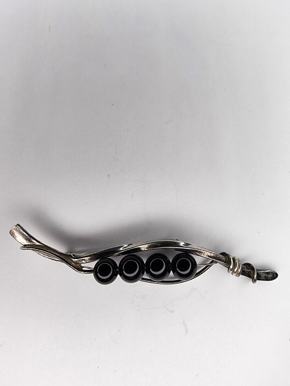 Vintage Sterling Silver Onyx Bead Brooch Pin